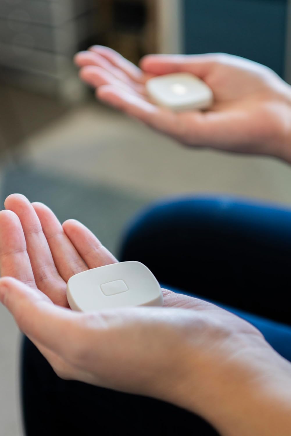 Bilateral Stimulation Tool, Dual Vibration Units with Adjustable Straps, EMDR Therapy Device for Children and Adults