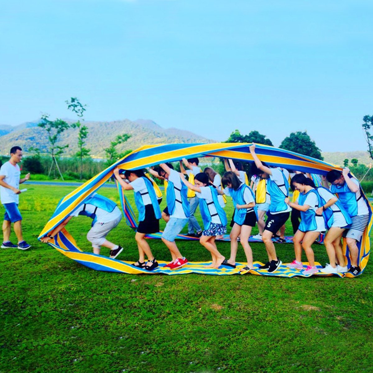 KINDEN Teamwork Games Group Learning Activity Fun Playing Run Mat for Kids and Adults Field Day Game
